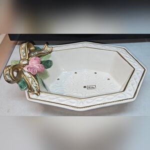 Fitz & Floyd Winter Rose Decorative Octagonal Potpourri Bowl